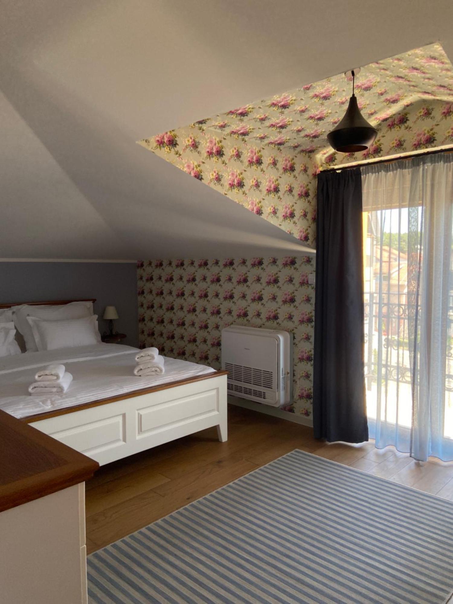 Bella Villa Vrnjačka Banja Dış mekan fotoğraf